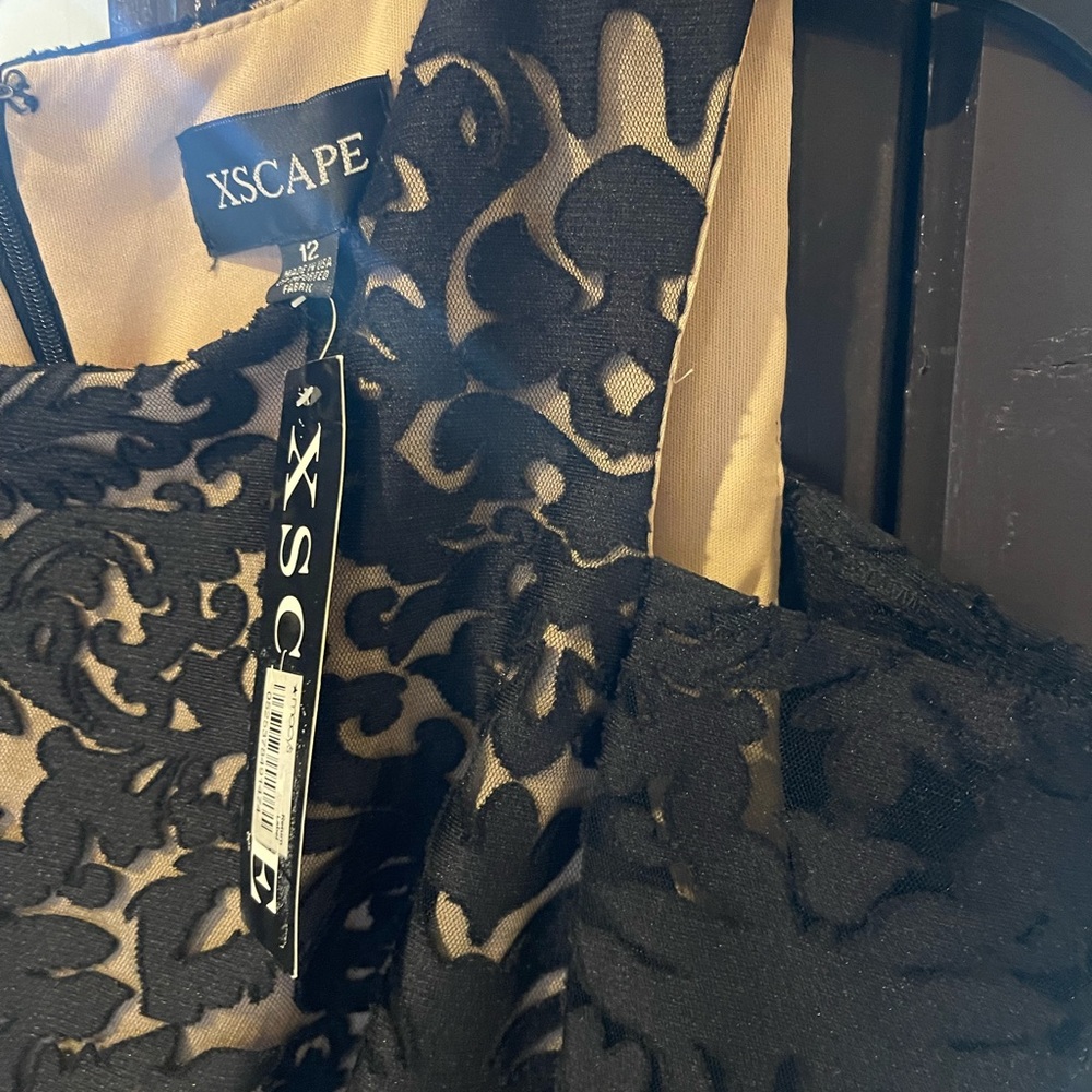 NEW XSCAPE DRESS 🖤 - Picture 6 of 7